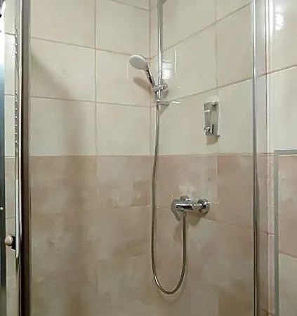Bubble Es Rendezvenykoezpont Hotel Zalaegerszeg