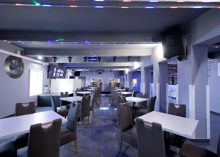 Bubble Es Rendezvenykoezpont 3*